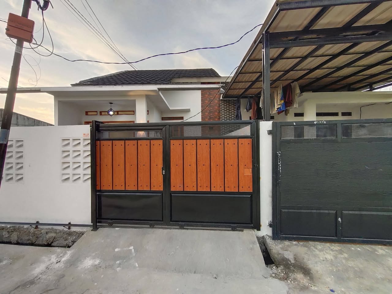 Rumah Baru Murah Siap Huni Posisi Hook di Ujung Harapan Bekasi