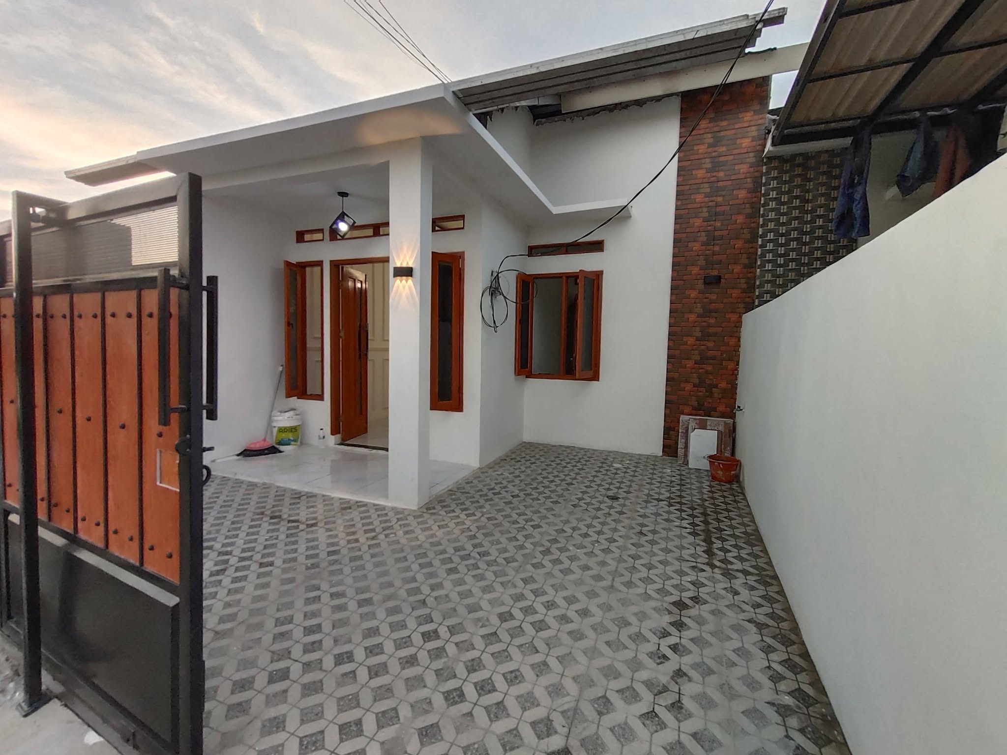 Foto 6 Dijual Rumah di KABUPATEN BEKASI - Rumah Baru Murah Siap Huni Posisi Hook di Ujung Harapan Bekasi