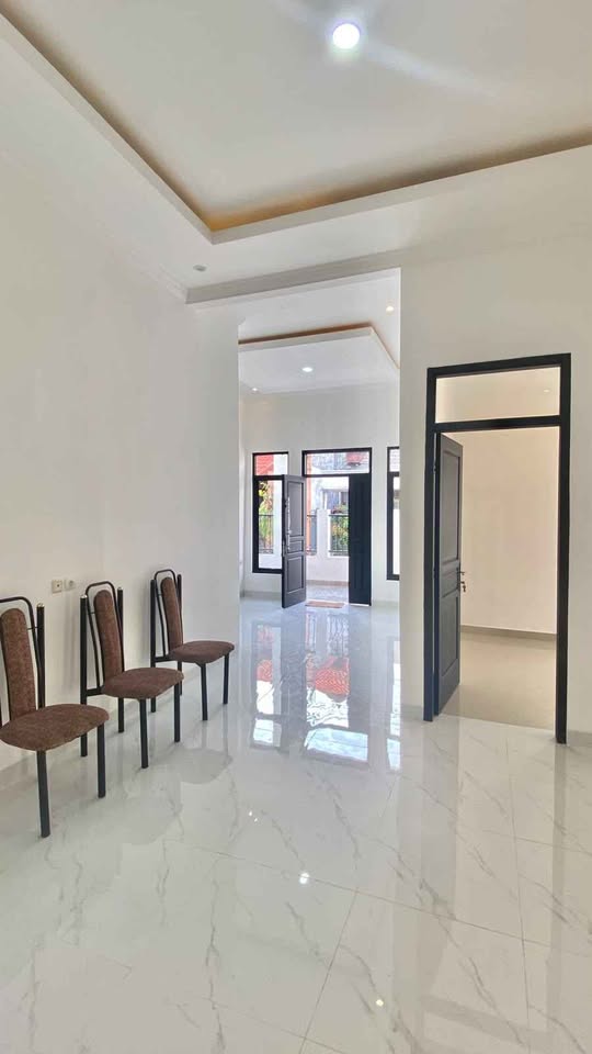 Foto 3 Dijual Rumah di KOTA BEKASI - Rumah Baru Bebas Banjir Pondok Pekayon Indah Bekasi Selatan