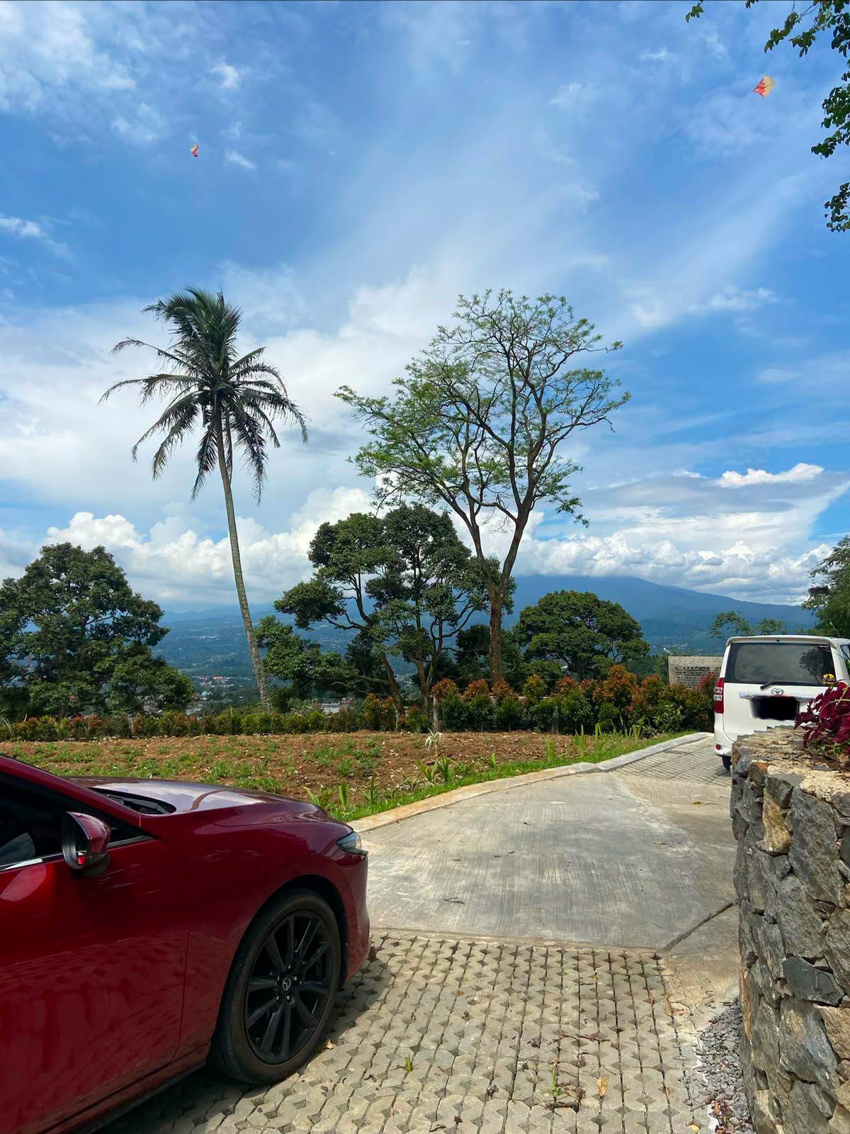 Foto 2 Dijual Villa di KABUPATEN BOGOR - DIJUAL VILA CABIN CANTIK & MUNGIL – VIEW PEGUNUNGAN DAN CITY LIGHT BOGOR