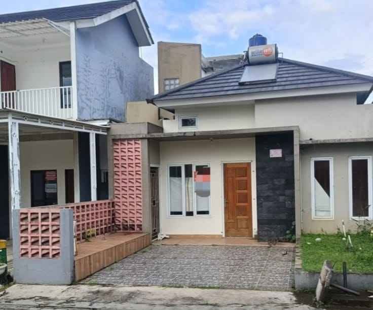 Dijual Rumah via lelang Perumahan Villa Kebun Raya Cibinong
