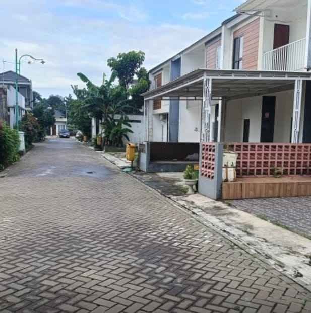Foto 2 Dijual Rumah di KABUPATEN BOGOR - Dijual Rumah via lelang Perumahan Villa Kebun Raya Cibinong