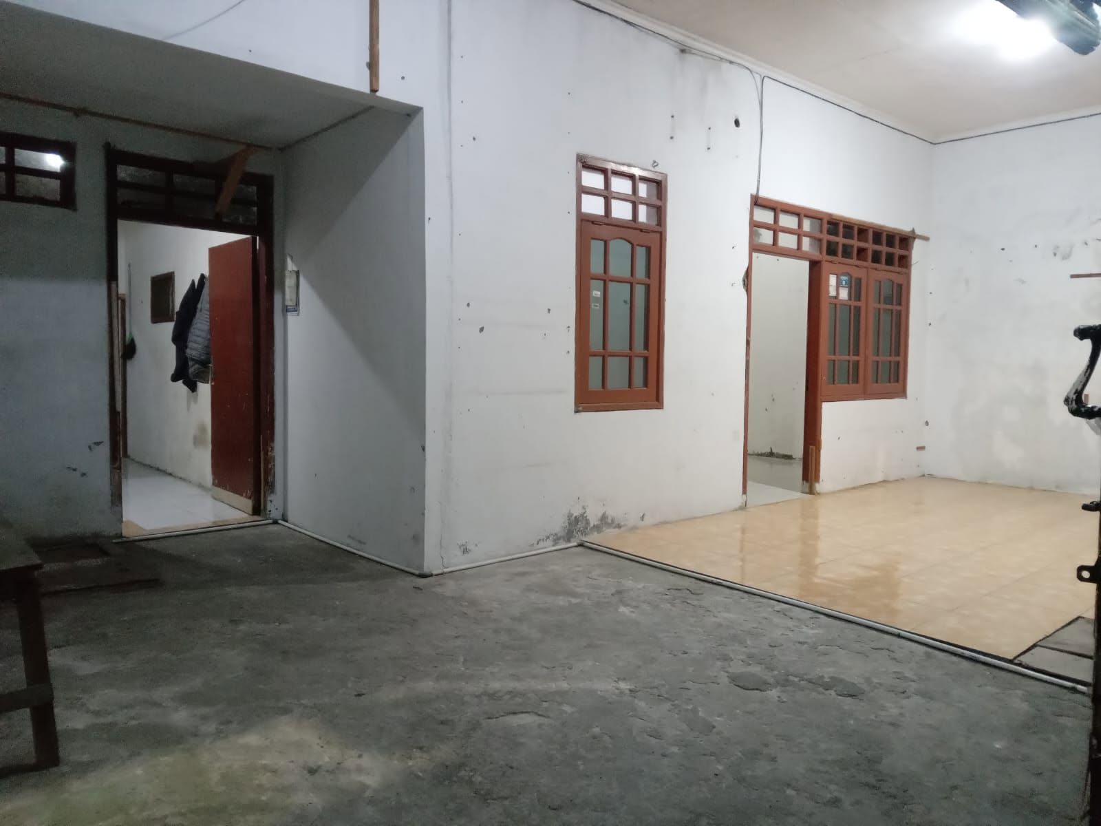 Foto 2 Dijual Rumah di KOTA SURABAYA - Dijual Rumah 2 lantai ukuran 8x12