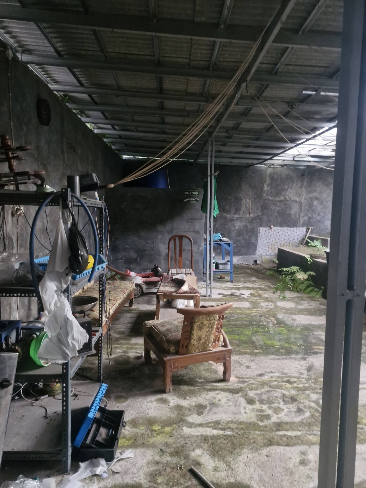 Foto 3 Dijual Rumah di KABUPATEN BOGOR - Dijual Cepat rumah dan Kolam ikan indoor 300juta saja lgsung borong semua!!