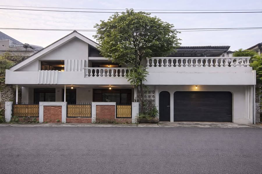 Rumah di Patal Senayan