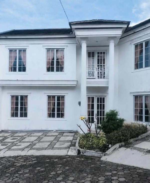 Villa Blessing Hills cipanas